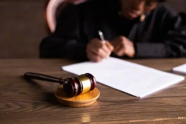 Gérer efficacement les litiges avec son propriétaire : nos conseils pratiques