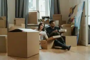 Changement d’adresse lors d’un déménagement : les étapes essentielles à connaître