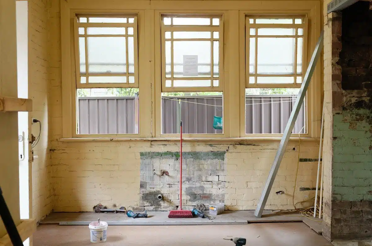 Optimisez l’espace de votre petit appartement lors de travaux de rénovation : les solutions à connaître