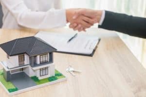 Comment renégocier son prêt immobilier avec l’établissement prêteur ?