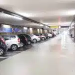 Pourquoi les dimensions des places de parking varient-elles selon les pays