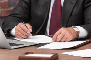 Le mandataire immobilier : avantages et inconvénients